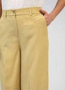 Zalia Set in Wheat Yellow